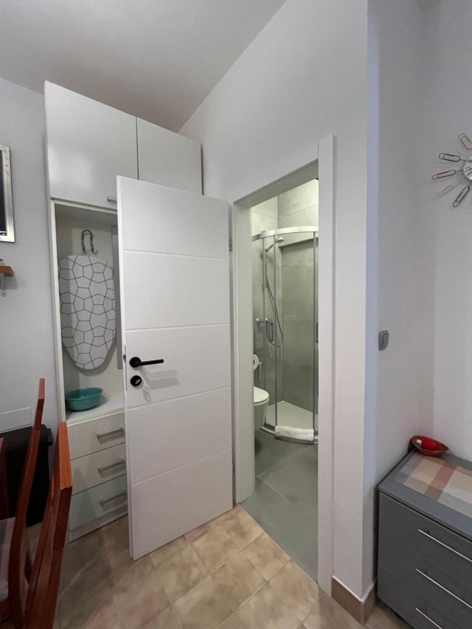 Studio Apartment And Rooms Adria Vodice Exterior photo