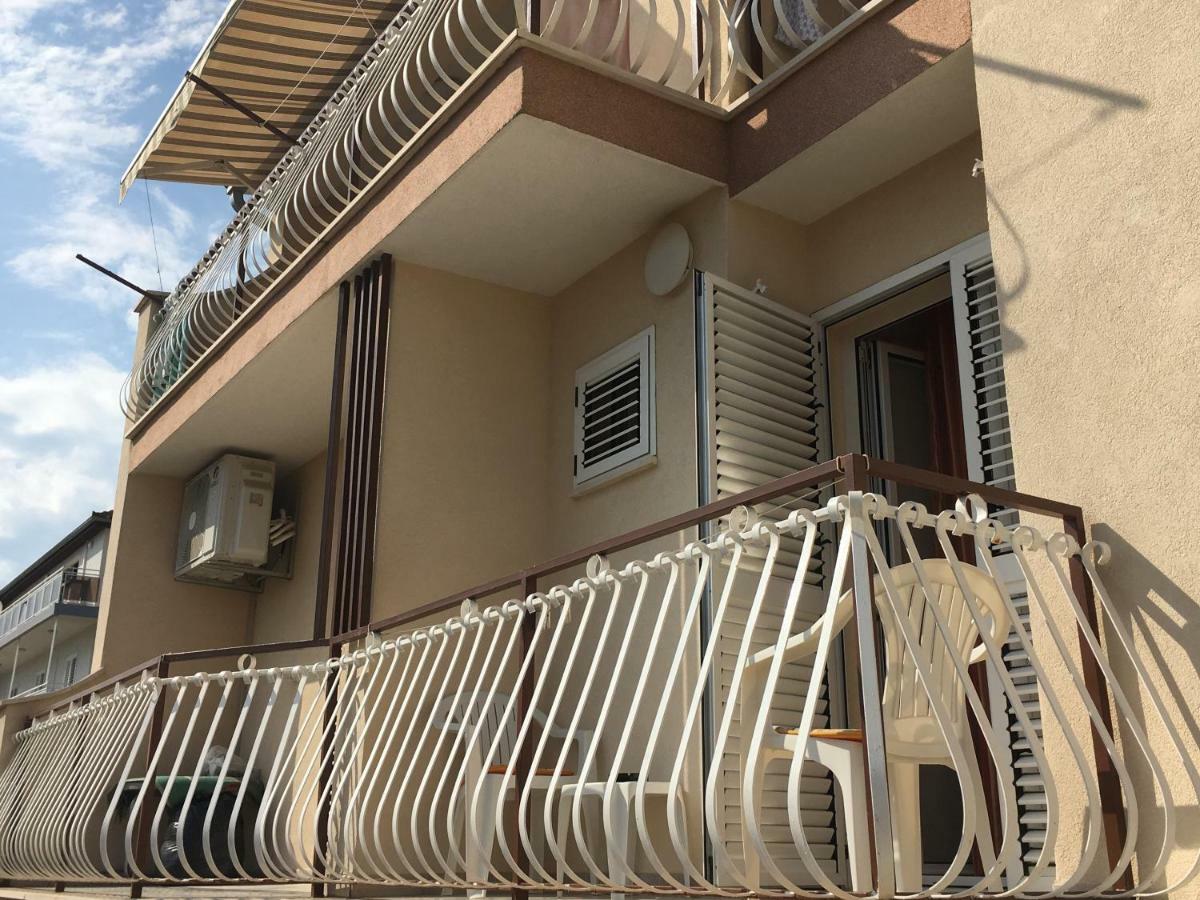 Studio Apartment And Rooms Adria Vodice Exterior photo
